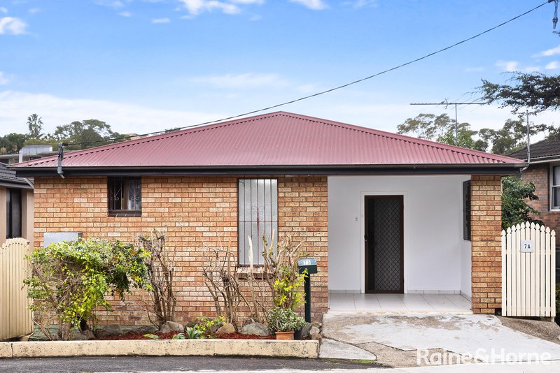 1/7a Cahill Place, Marrickville NSW 2204