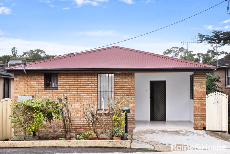 Photo - 1/7a Cahill Place, Marrickville NSW 2204 - Image 1