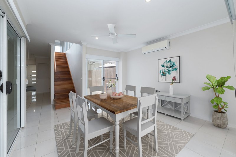 Photo - 17a Cobalt Crescent, Caloundra West QLD 4551 - Image 3