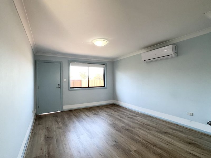 Photo - 17A Coreen Avenue, Penrith NSW 2750 - Image 5