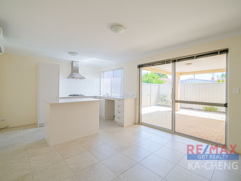 Photo - 17A Farley Way, Bayswater WA 6053 - Image 2