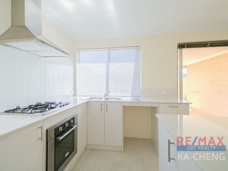 Photo - 17A Farley Way, Bayswater WA 6053 - Image 5