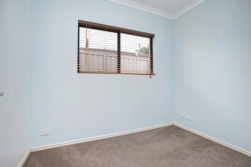 Photo - 17A Gairdner Drive, Kardinya WA 6163 - Image 11