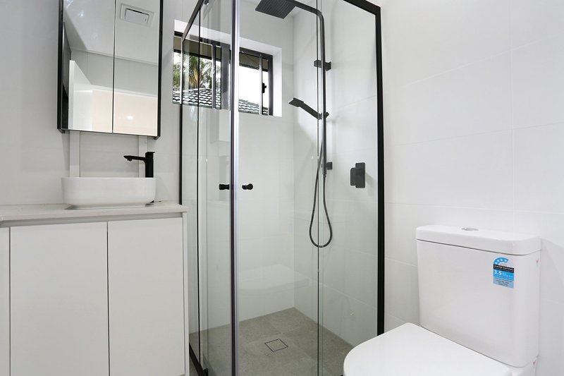 Photo - 17A Glenn Place, Yagoona NSW 2199 - Image 5