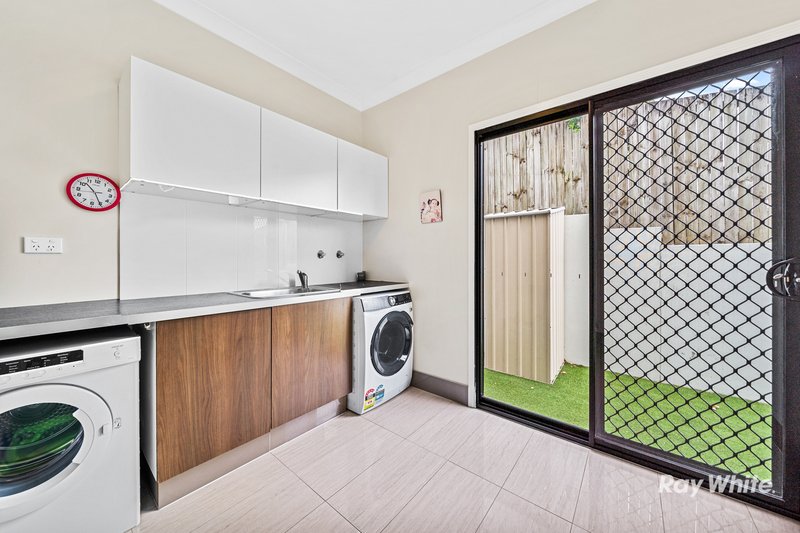 Photo - 17a Holyoake Drive, Daisy Hill QLD 4127 - Image 24