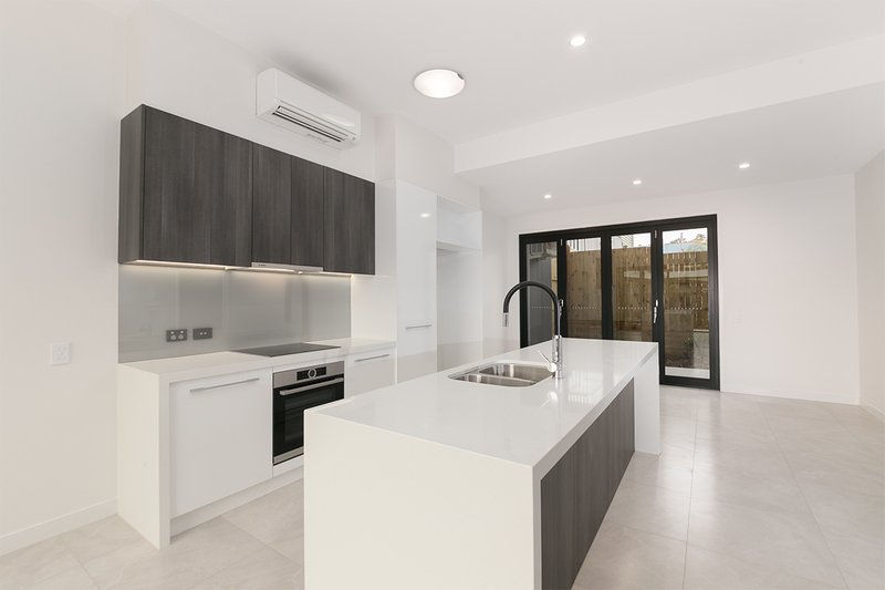 Photo - 17A Lockyer Street, Camp Hill QLD 4152 - Image 3