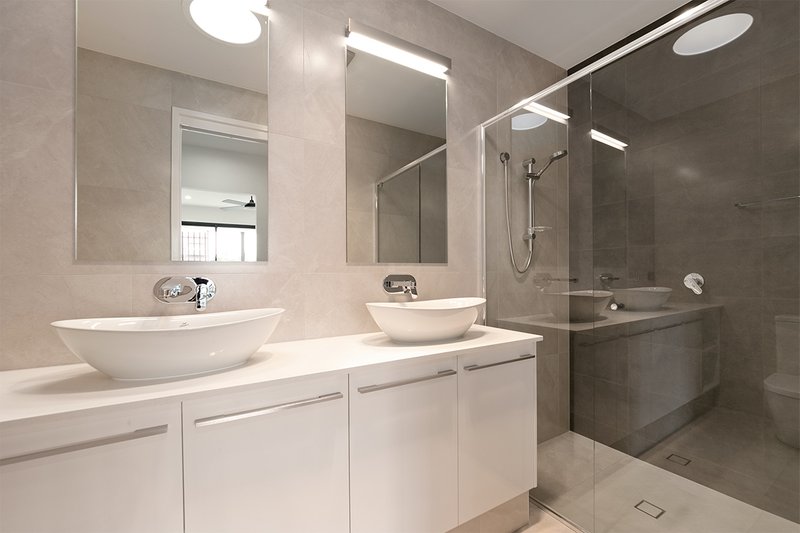 Photo - 17A Lockyer Street, Camp Hill QLD 4152 - Image 9