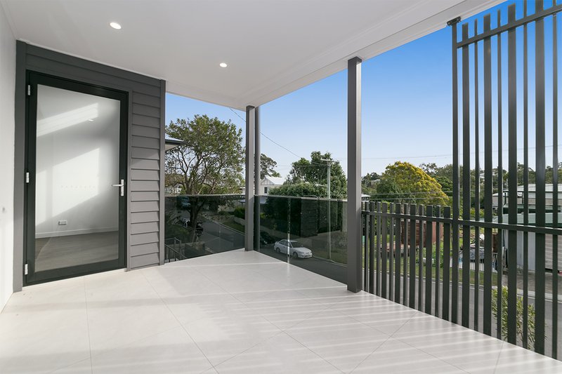 Photo - 17A Lockyer Street, Camp Hill QLD 4152 - Image 13