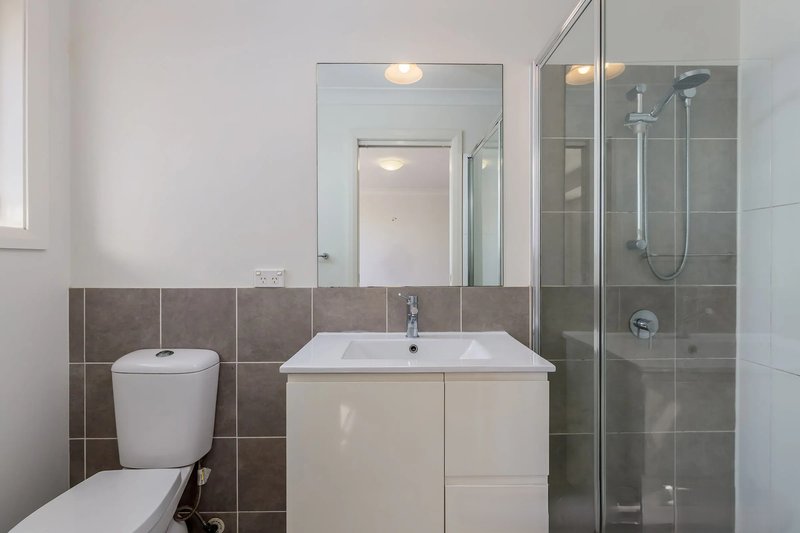 Photo - 17A Magnolia Boulevard, Dubbo NSW 2830 - Image 4