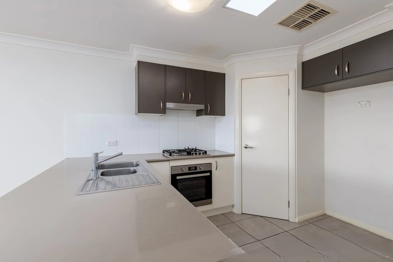 Photo - 17A Magnolia Boulevard, Dubbo NSW 2830 - Image 5
