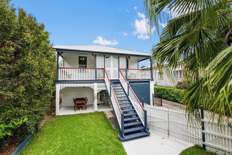 Photo - 17a Marian Street, Coorparoo QLD 4151 - Image 22