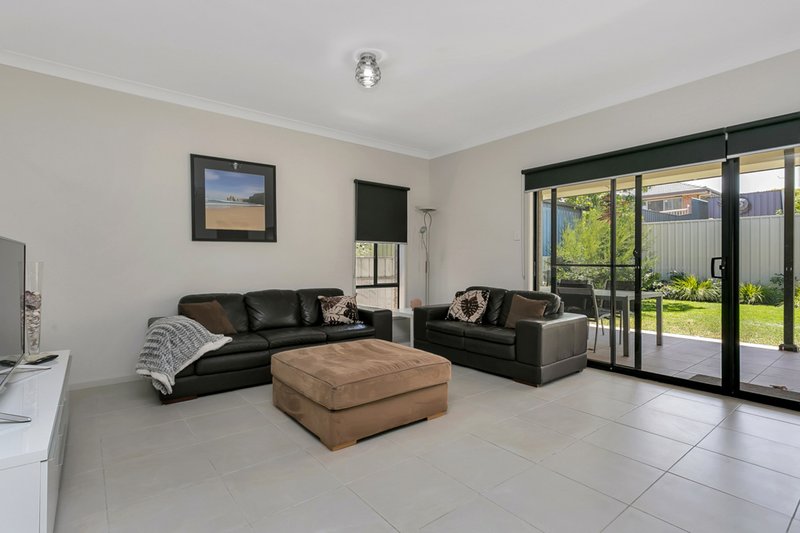 Photo - 17a Regent Street, Moana SA 5169 - Image 12