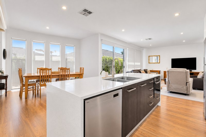 Photo - 17A Sir John Marks Drive, West Lakes SA 5021 - Image 5
