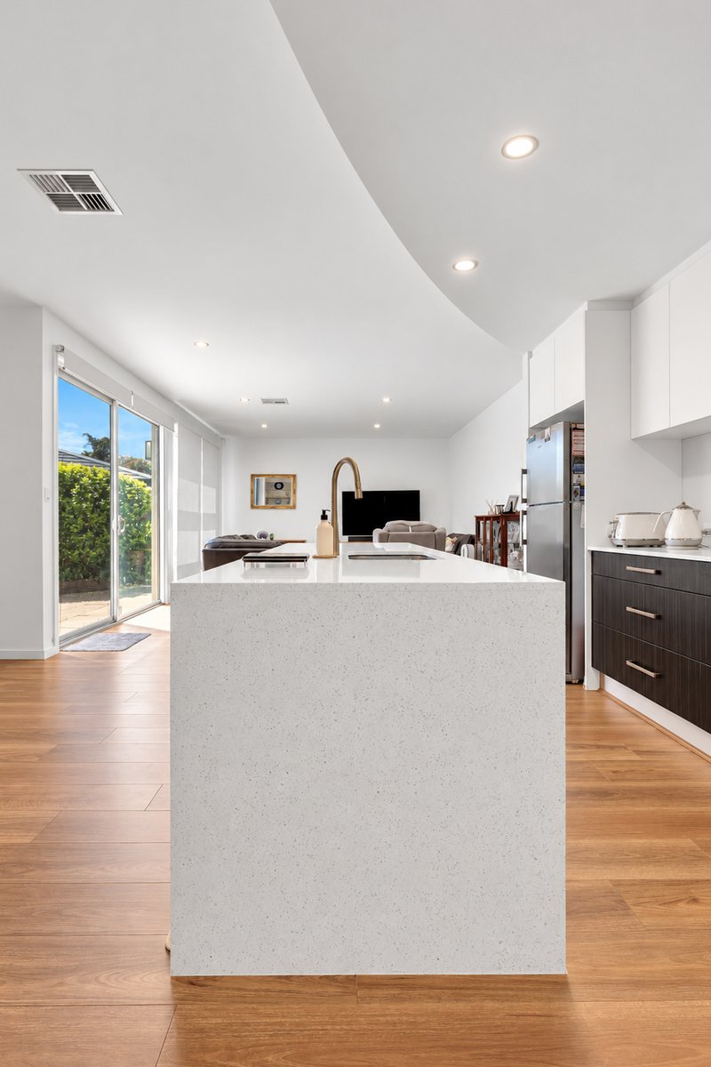 Photo - 17A Sir John Marks Drive, West Lakes SA 5021 - Image 6