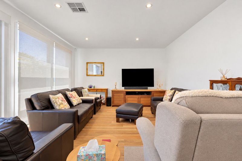 Photo - 17A Sir John Marks Drive, West Lakes SA 5021 - Image 7