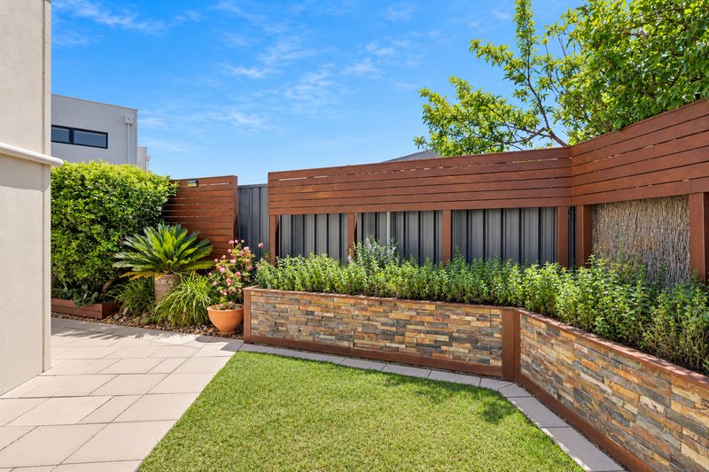 Photo - 17A Sir John Marks Drive, West Lakes SA 5021 - Image 24