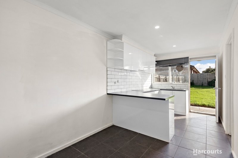 Photo - 17A Third Avenue, Dandenong North VIC 3175 - Image 2