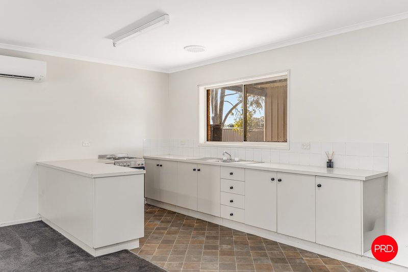 Photo - 1/7A Waratah Road, Huntly VIC 3551 - Image 5