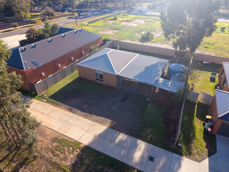 Photo - 1/7A Waratah Road, Huntly VIC 3551 - Image 13