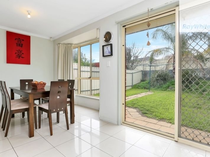 Photo - 17B Denmead Avenue, Campbelltown SA 5074 - Image 5