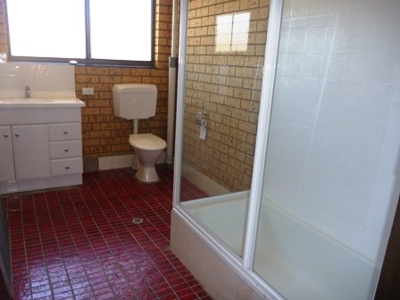 Photo - 1/7B Henshke Ave , Tolland NSW 2650 - Image 5