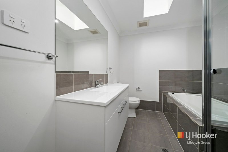 Photo - 17B Livesy Street, Oran Park NSW 2570 - Image 9