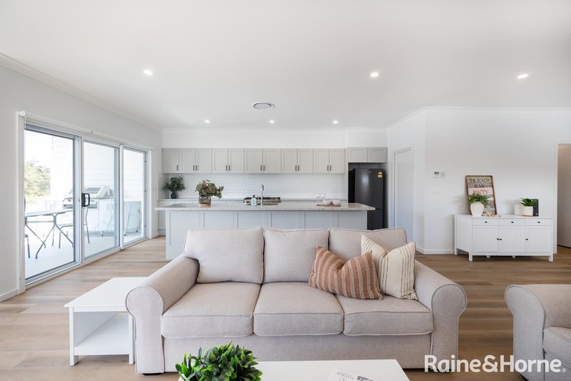 Photo - 17B Molloy Street, Mollymook NSW 2539 - Image 3