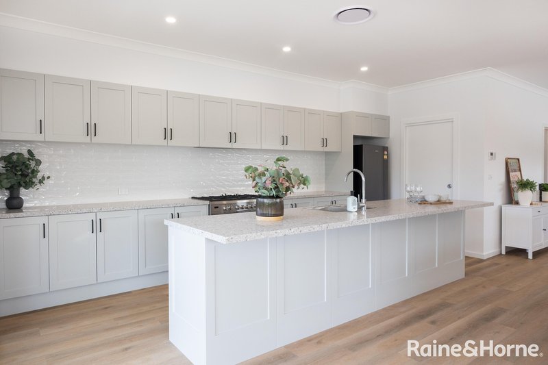 Photo - 17B Molloy Street, Mollymook NSW 2539 - Image 4