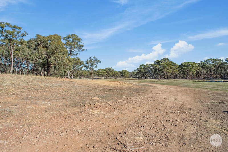 Photo - 17B Redmile Road, Maiden Gully VIC 3551 - Image 3