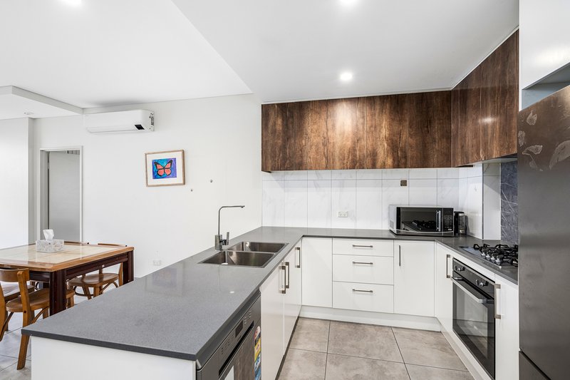 Photo - 17b/35 Toongabbie Road, Toongabbie NSW 2146 - Image 2