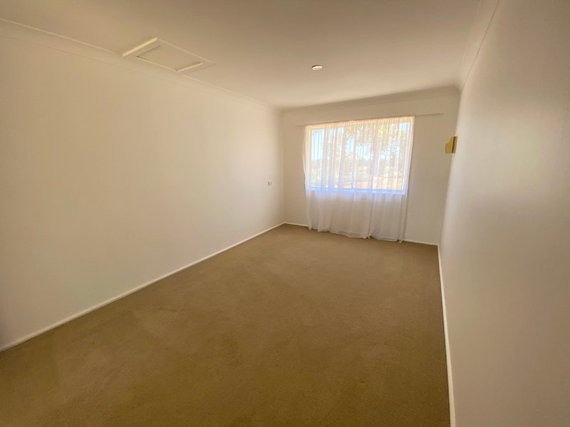 Photo - 17L Kurrajong Drive, Dubbo NSW 2830 - Image 7