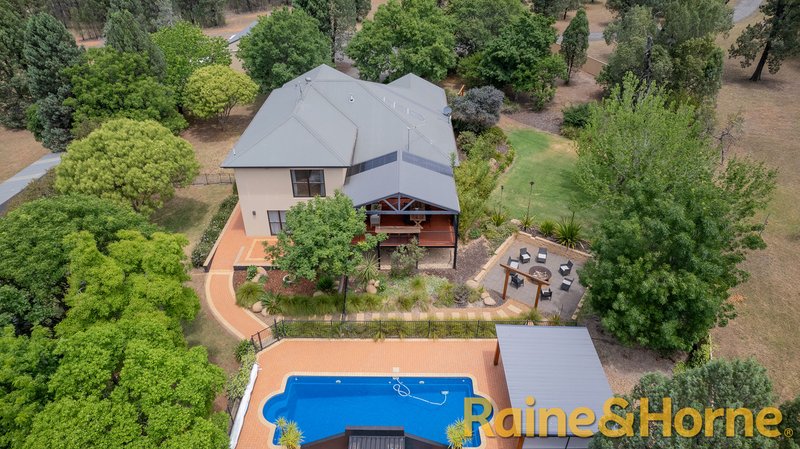 17R Harefield Road, Dubbo NSW 2830