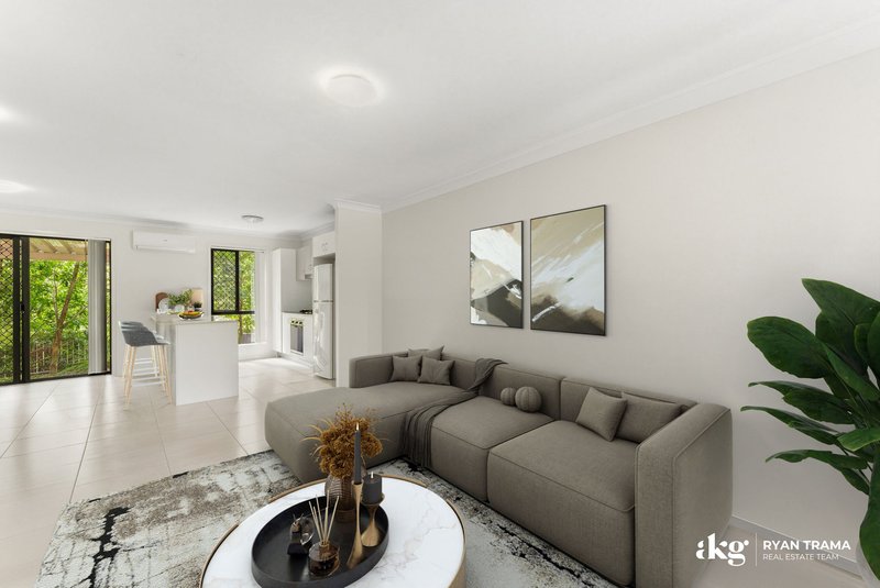 Photo - 1/8-12 Wattlebrush Court, Park Ridge QLD 4125 - Image 4