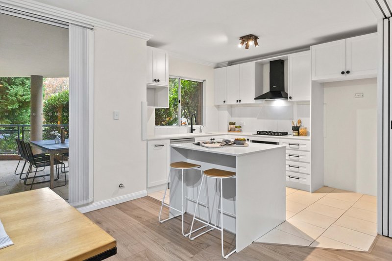 Photo - 1/8-14 Mercer Street, Castle Hill NSW 2154 - Image 3