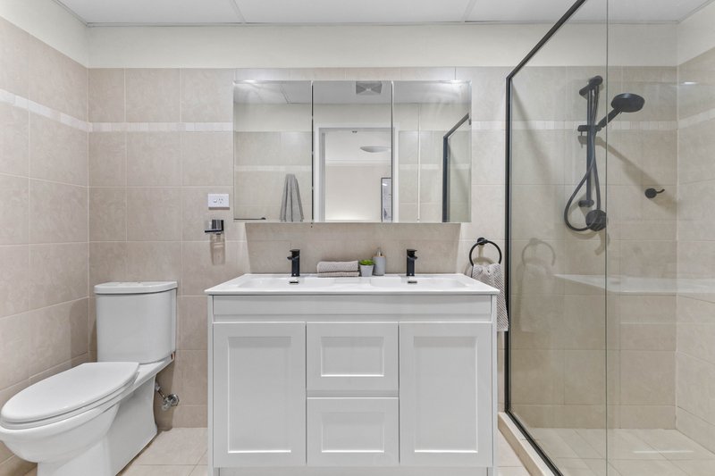 Photo - 1/8-14 Mercer Street, Castle Hill NSW 2154 - Image 6