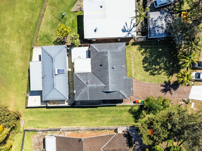 Photo - 18 & 18a Liamena Avenue, San Remo NSW 2262 - Image 24