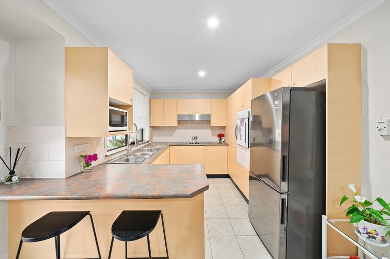 Photo - 18 & 18A Turquoise Crescent, Bossley Park NSW 2176 - Image 7