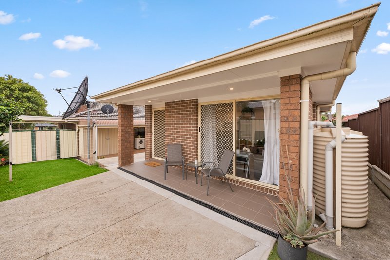 Photo - 18 & 18A Turquoise Crescent, Bossley Park NSW 2176 - Image 11