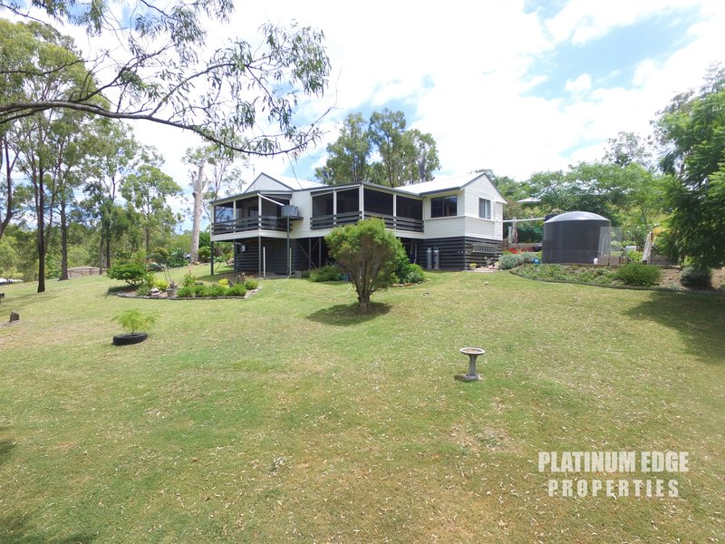 Photo - 18-20 Farwell Close, Kooralbyn QLD 4285 - Image 1