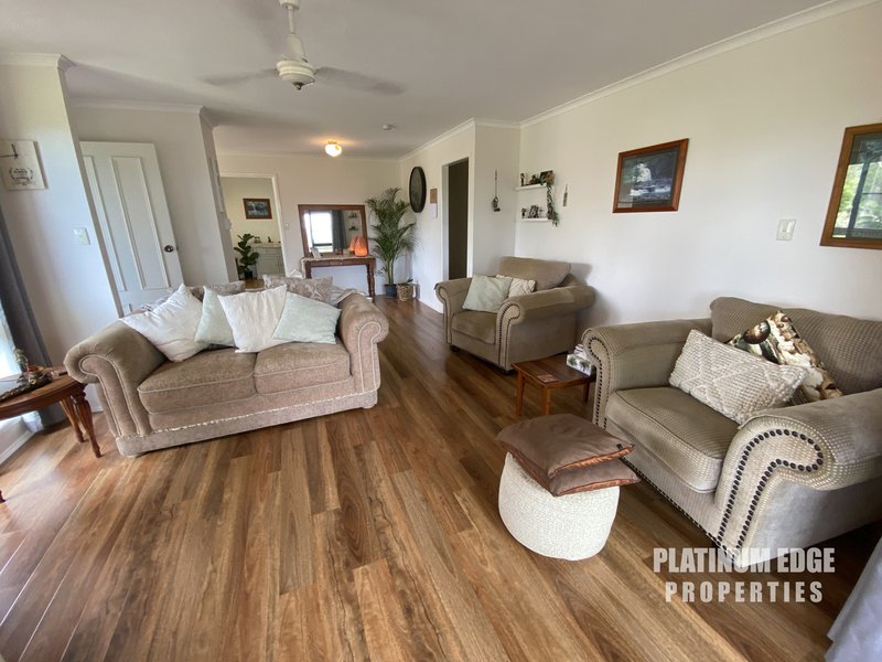 Photo - 18-20 Farwell Close, Kooralbyn QLD 4285 - Image 5