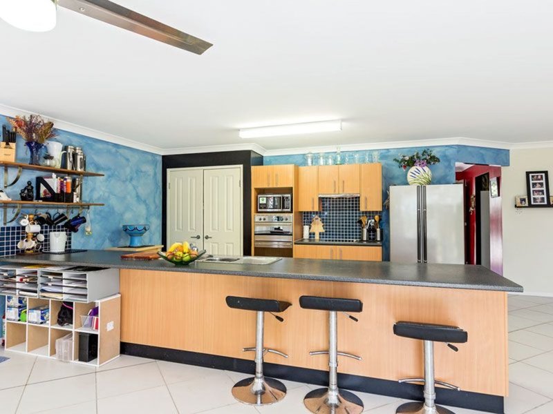 Photo - 18 - 20 Forestpark Place, Upper Caboolture QLD 4510 - Image 6