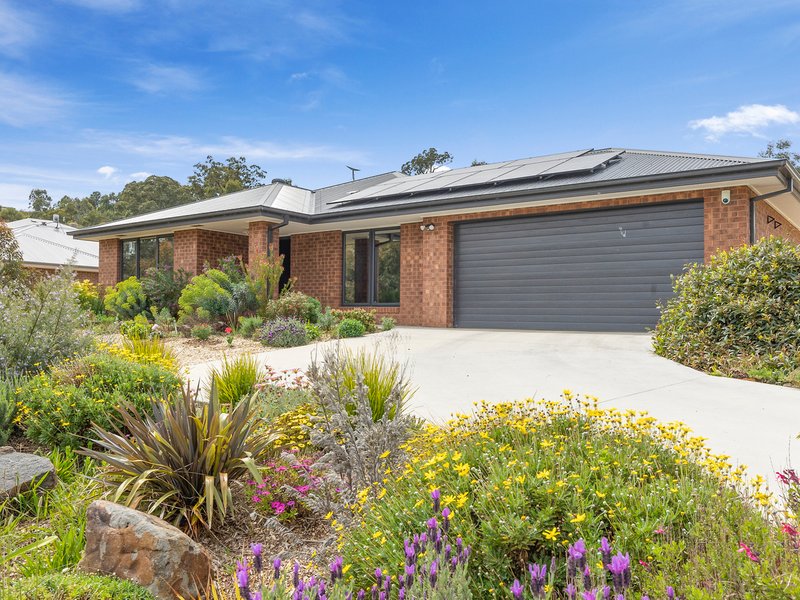 Photo - 18-20 Scarlett Street, Avenel VIC 3664 - Image 1