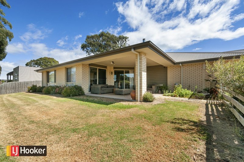 Photo - 18-20 Swan Drive, Metung VIC 3904 - Image 11