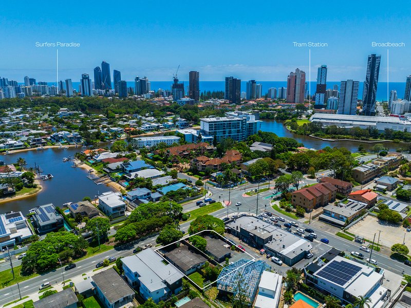 Photo - 18 & 20 T E Peters Drive, Broadbeach Waters QLD 4218 - Image 6