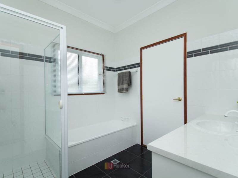 Photo - 18-20 Tigercat Court, Greenbank QLD 4124 - Image 13