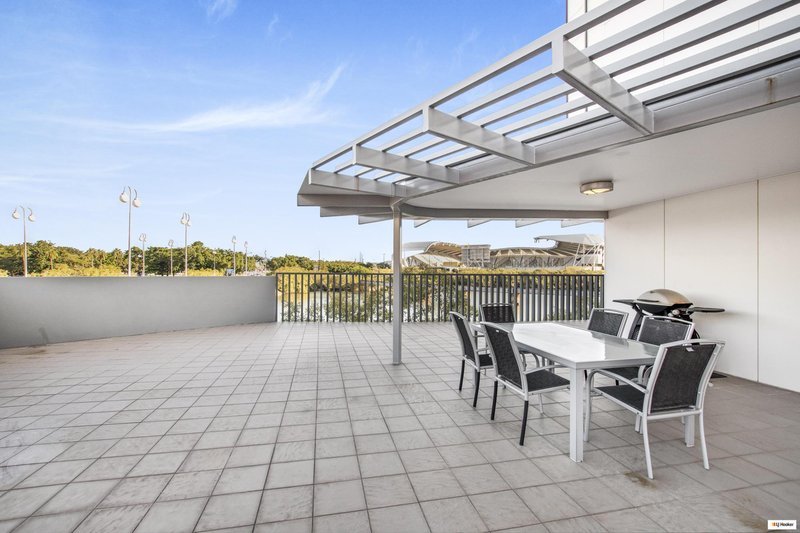 Photo - 1/8-32 Stanley Street, Townsville City QLD 4810 - Image 11