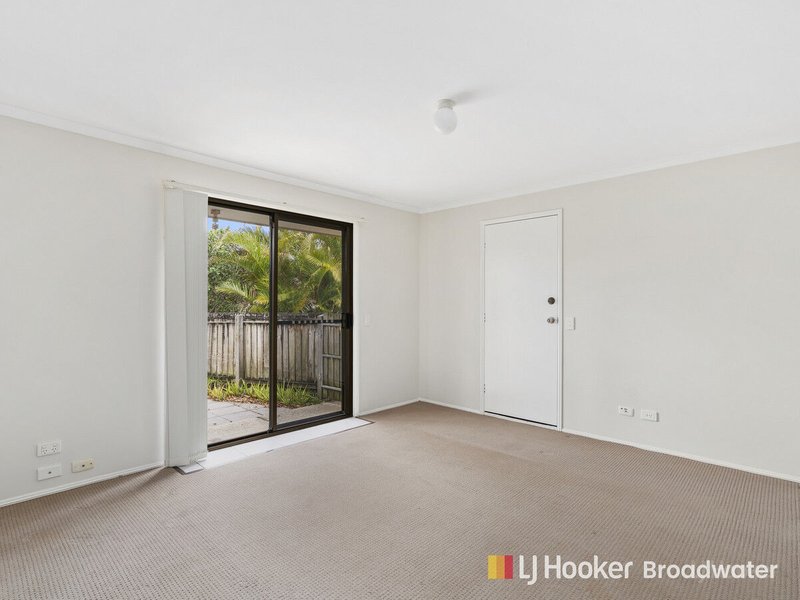 Photo - 1/8 Academy Street, Oxenford QLD 4210 - Image 4