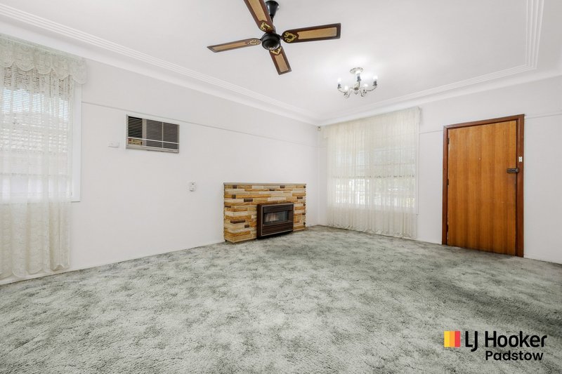 Photo - 18 Adelaide Road, Padstow NSW 2211 - Image 4