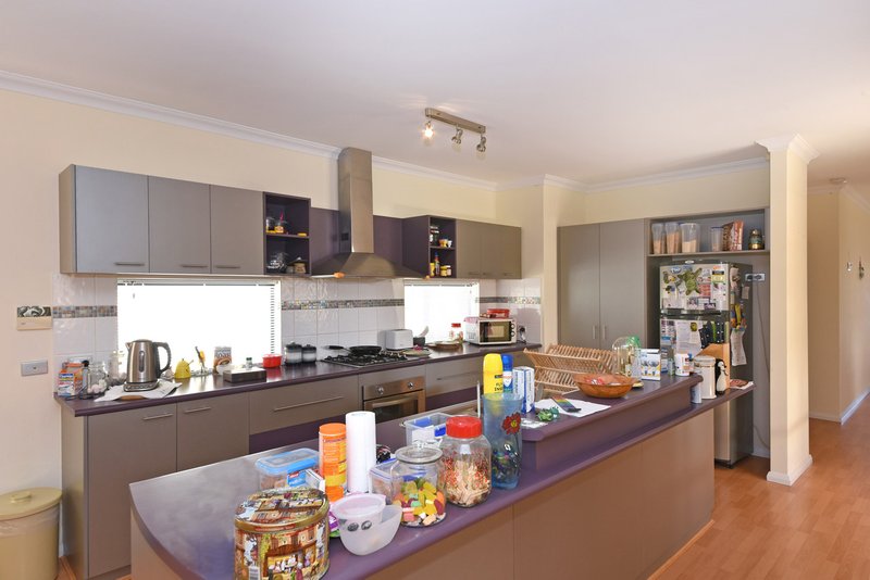 Photo - 18 Admiralty Road, Jindalee WA 6036 - Image 7