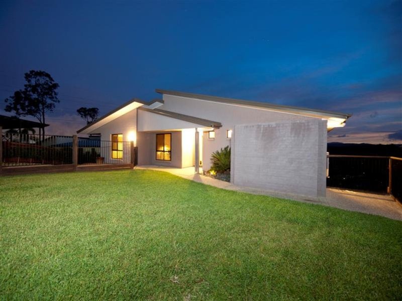 Photo - 18 Alberic Court, Eatons Hill QLD 4037 - Image 3